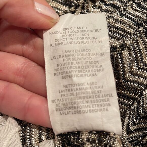 Chevron Patterned Dress - Picture 9 of 12